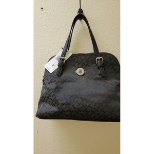 NWT Tommy Hilfiger New With Tags. $88 New#nwt #new #tommyhilfiger #designer...